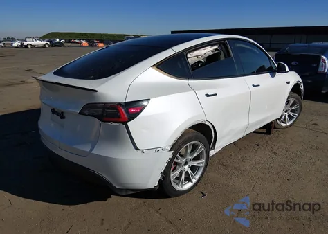 2020 Tesla Model Y Long Range Dual Motor All-Wheel Drive from USA, damaged, VIN 5YJYGDEE1LF056089
